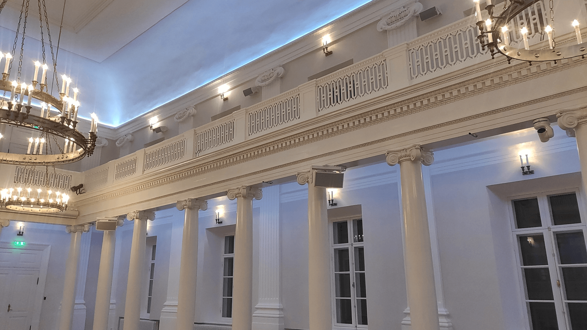 2022 Tartu Ülikooli Aula – State-of-the-Art Audio System with Full Balcony Coverage - Installation Photo